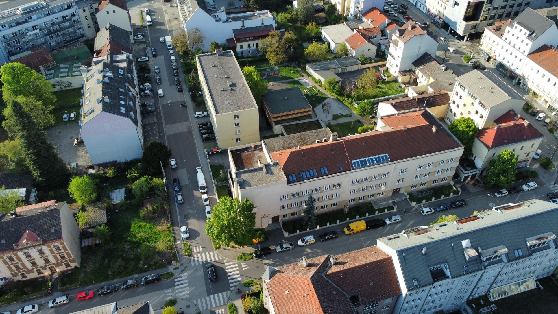 Luftbild Brucknerschule_klein